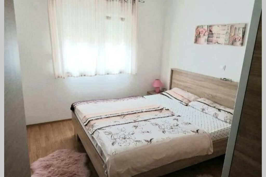 Apartment Zorika Near The Beach Póla Kültér fotó
